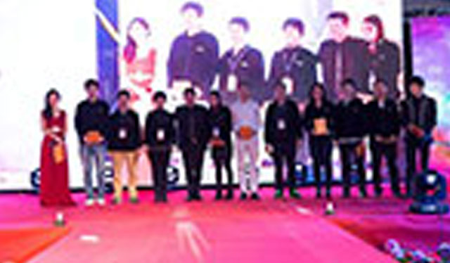 跨越十年感恩有你聯(lián)歡晚會